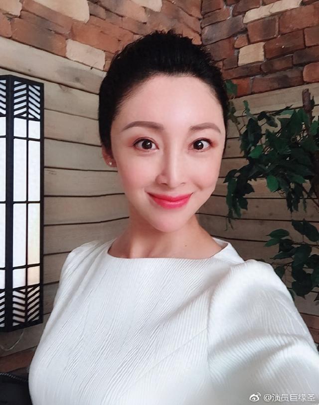 突發訃聞！知名女星「在北京病逝」享年44歲　生前熱衷公益「遺作曝光了」 