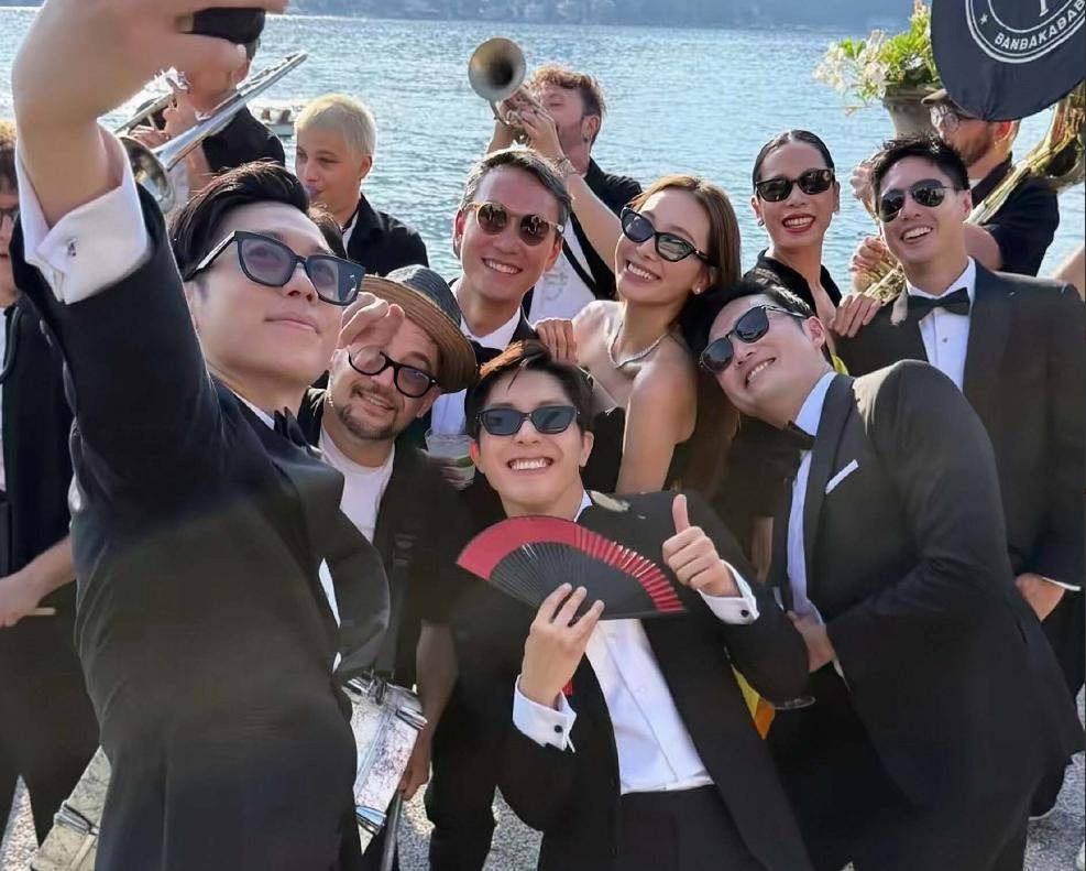 知名富二代義大利完婚！高帥外籍丈夫曝光「兩人外型超級搭」