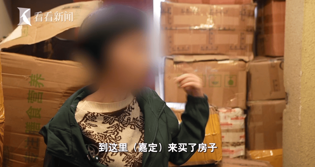 花810萬網購！66歲阿姨「包裹堆滿2間房」沒地方睡覺　揭「背後原因」：錢用完了就沒人來借了