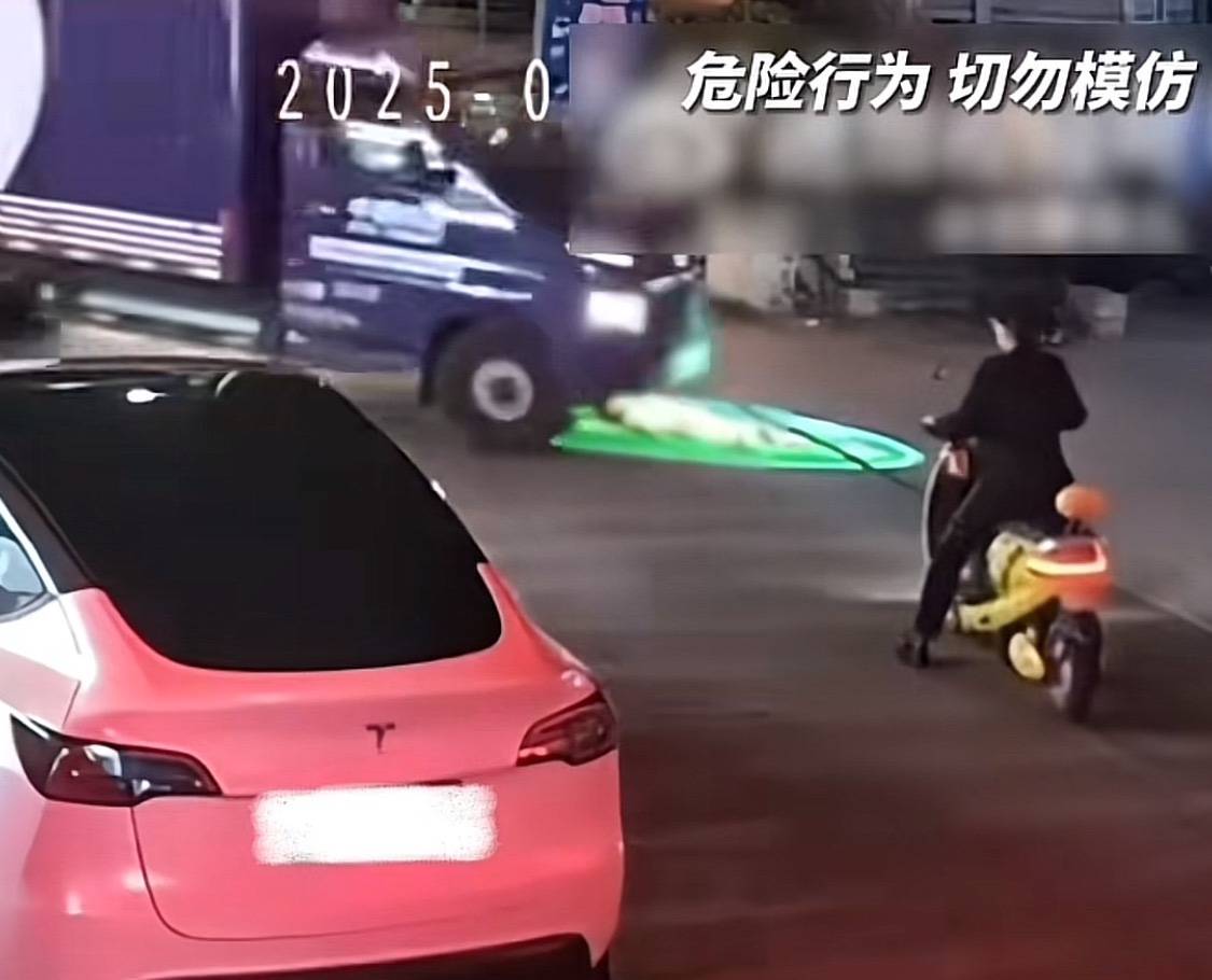1幼童躺大馬路上玩！下秒遭貨車「碾壓身亡」家長後續反應曝光
