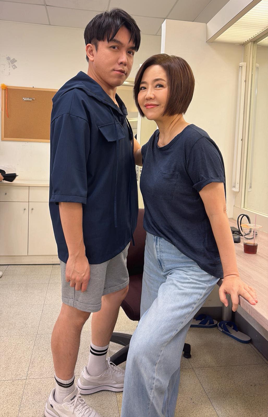 《紅人榜》男星緊急就醫！驚傳「冒2.5公分腫塊」針插進脖子　揭現況「要定期追蹤」示警：破裂了