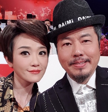 為黃國倫守貞！54歲寇乃馨「結婚15年有喜了」　演藝大姊大「聽完不屑酸爆」：我呸