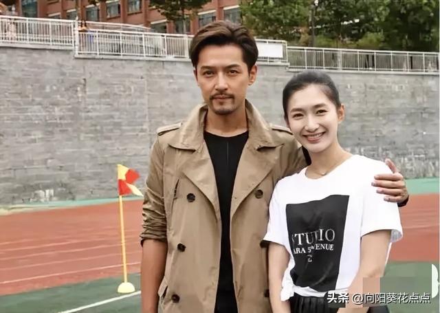 被傳替富商生私生子！38歲大咖女星「被目擊與導演聚會」　網一看素顏狀態「驚呼差點認不出」　