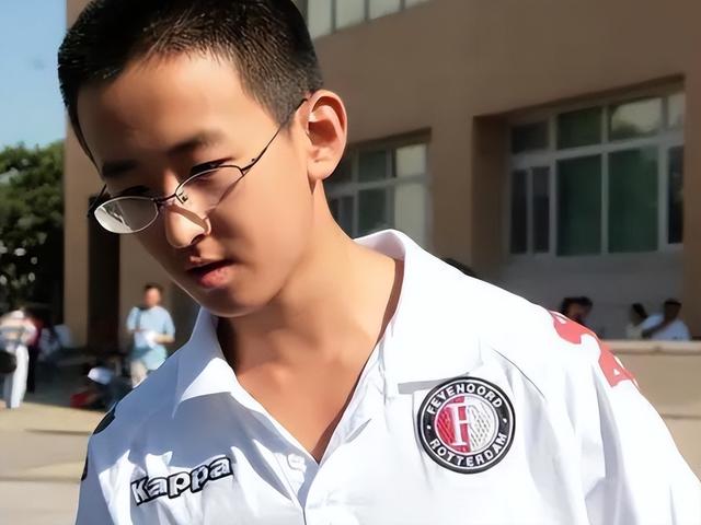 10歲就考上大學！當年他「被譽為神童」受萬人追捧　如今28歲「卻成為無業遊民」令人感嘆...