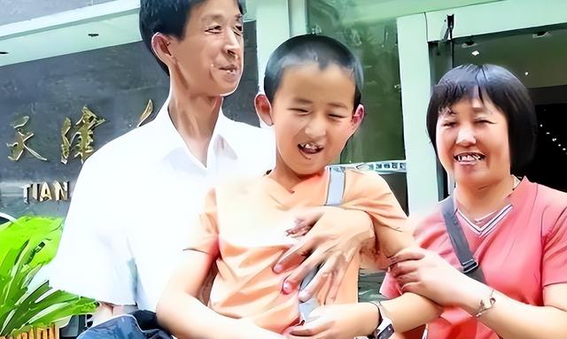 10歲就考上大學！當年他「被譽為神童」受萬人追捧　如今28歲「卻成為無業遊民」令人感嘆...
