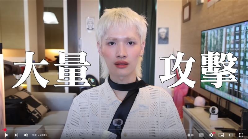怒比中指嗆台灣！知名男星「宣布赴陸發展」：是真的愛中國