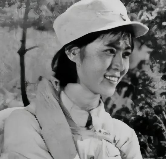 曾被譽為東方美人！資深女星被爆整形「五官超詭異」　她喊冤「自然衰老」：瘦了20公斤