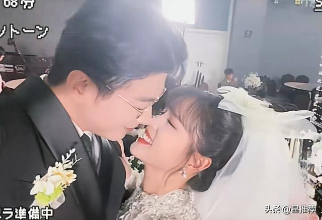 恭喜結婚了！螢幕情侶「假戲真做」變夫妻　他單膝下跪「抱回娃娃臉仙女」