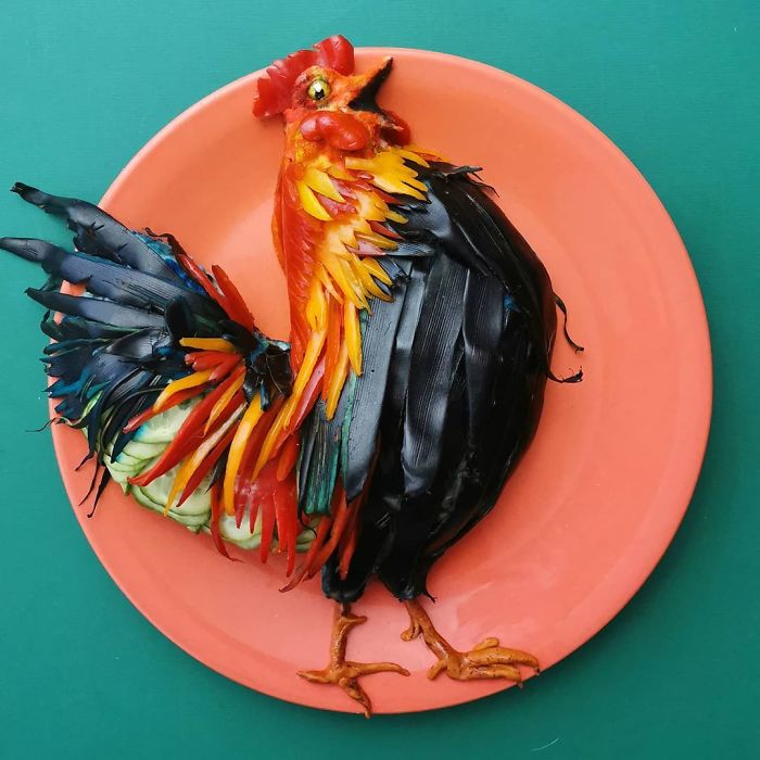 放大版蟑螂？整桌龍蝦大餐「獵奇擺盤食慾全無」　一看「恐怖煮熟照」再度崩潰了