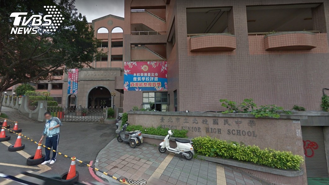 快訊／北投國中驚傳「17人緊急送醫」！原因曝光「北市府要查了」