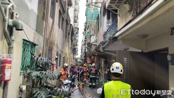 快訊／三重民宅「驚見1男陳屍二樓」！　警消破門救援：「已失去6條性命...」