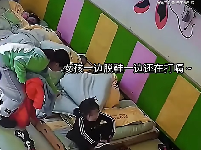 「幼稚園午睡」竟喪命！4歲小女孩「身體僵硬不動了」　「一看監視器」網怒：老師是罪魁禍首