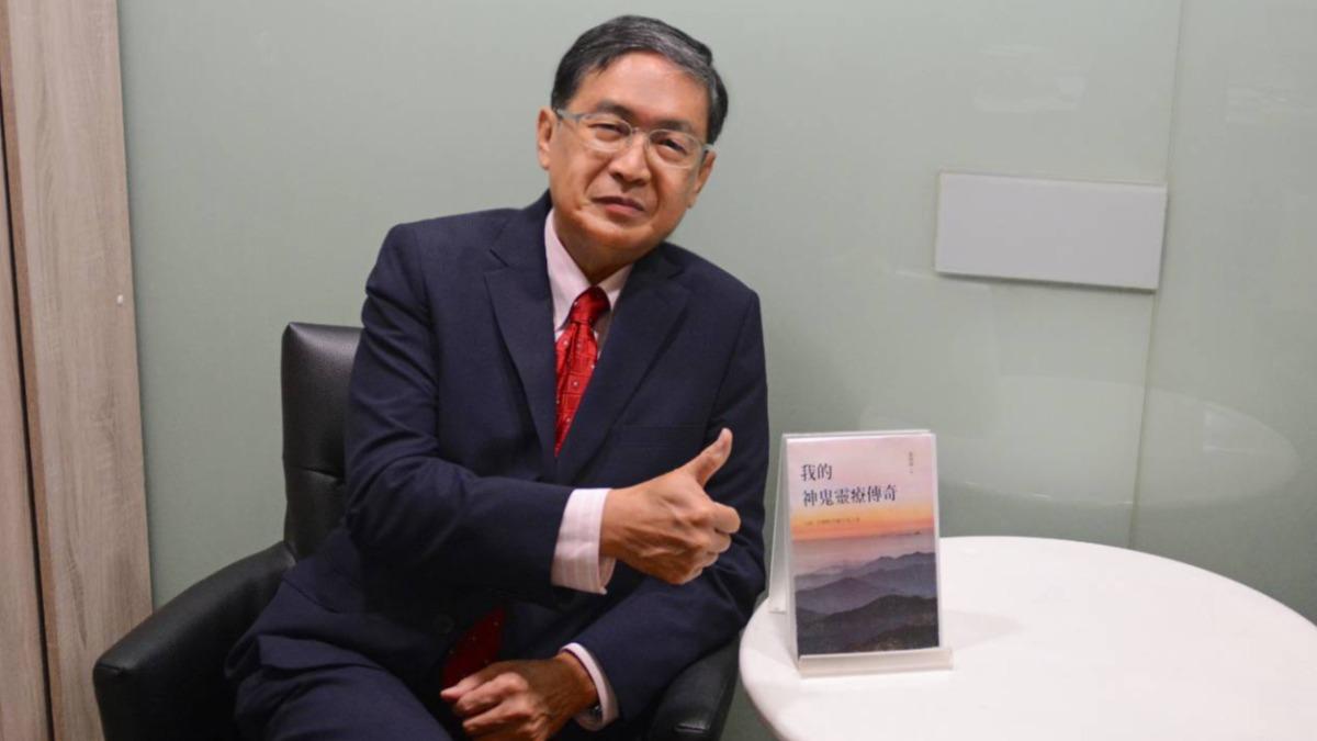 69歲名嘴驚傳失憶症！節目直播「喊不出行政院長是誰」　他悲歎「吃1東西惹禍」