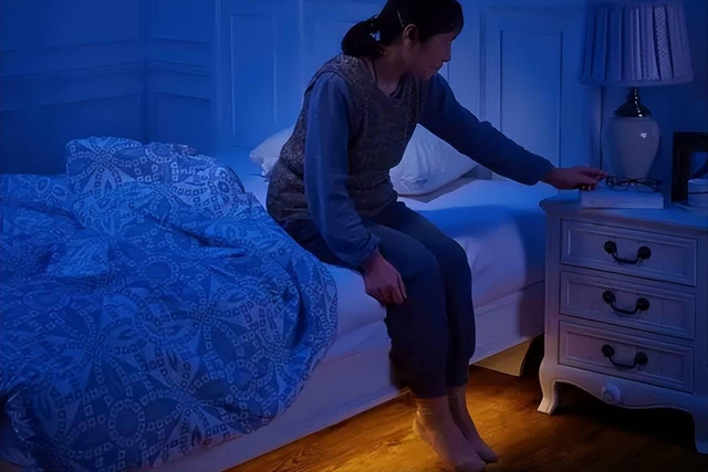 很多人常忽略！腎如果有病「晚上睡覺會有3現象」　醫生示警：「發現時通常太晚了...」