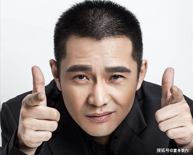 寵老婆23年！帥氣男星「娶上海普女為妻」收入全上交　「全家都把她當寶」讚：魅力在這裡