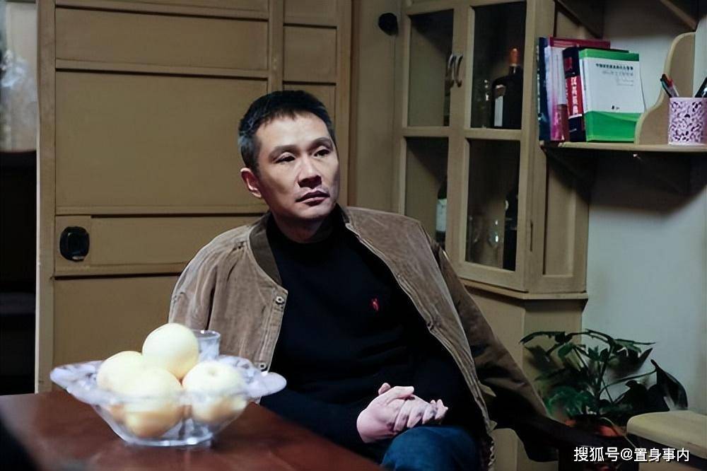 寵老婆23年！帥氣男星「娶上海普女為妻」收入全上交　「全家都把她當寶」讚：魅力在這裡