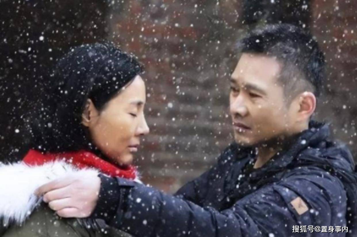 寵老婆23年！帥氣男星「娶上海普女為妻」收入全上交　「全家都把她當寶」讚：魅力在這裡