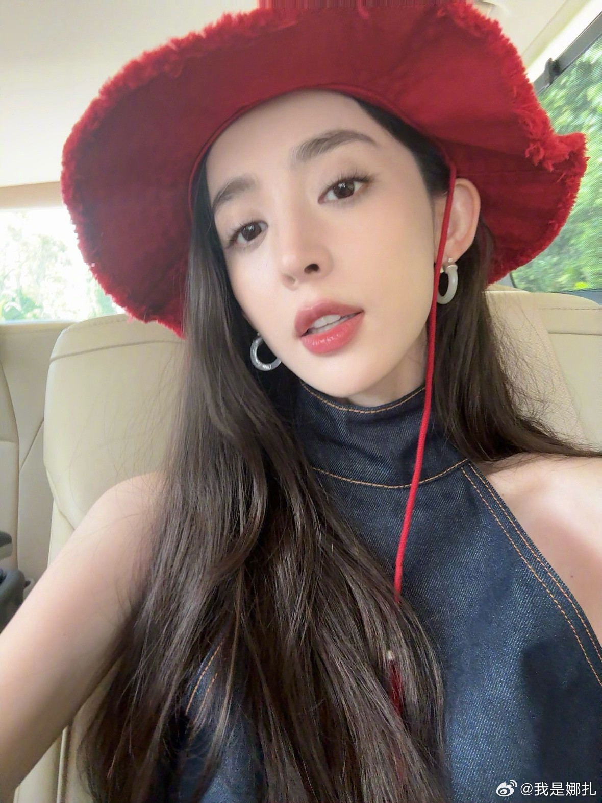 長太美求學被欺負！大咖女星「餐廳吃飯被偶遇」　近看「驚人素顏狀態」網全看傻