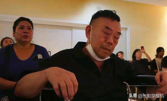 悲痛／資深大咖驟逝！兒遭全網轟「是他害死爸爸」　來不及送別「生前盡孝畫面曝」