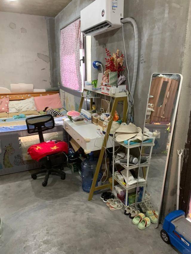 一家三口入住毛胚房！極簡風格「卻無一絲窮酸氣」：細節被讚翻