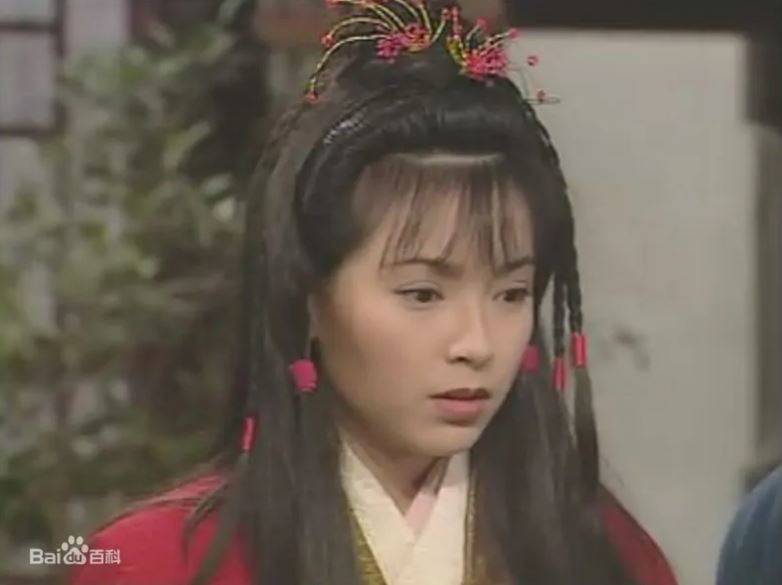 29歲嫁百億富豪！女星黯然離婚「如今54歲仍單身」　近照曝光「竟變超尖蛇精臉」：面目全非了...