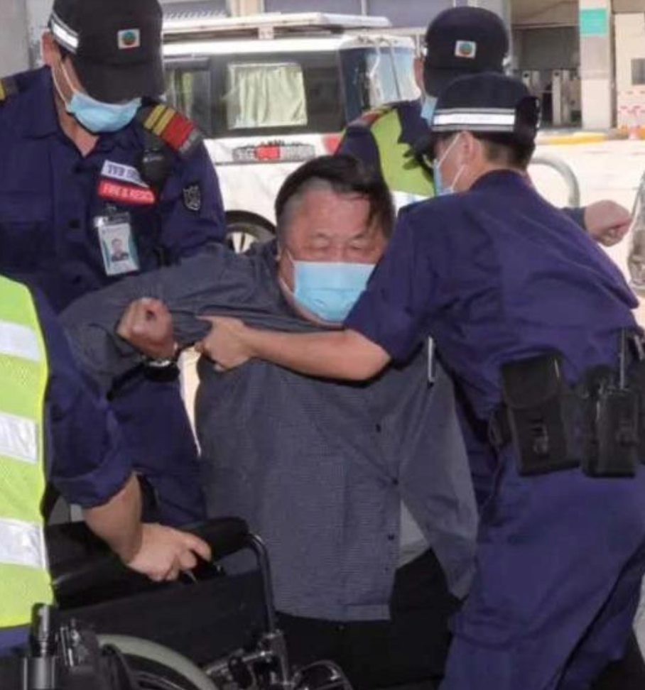 晚年住養老院！78歲資深男星「2度緊急送醫」　替女兒還債「卻被拋棄」感嘆：不怪她