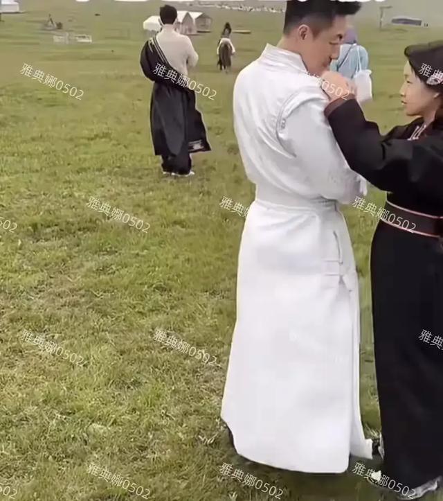 暑假陪兒女旅遊！汪小菲失手「公開11歲小玥兒外貌」照片曝光　粉絲全哭了：「和大S一模一樣...」