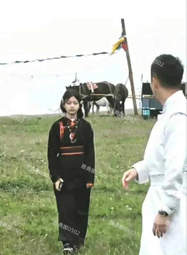 暑假陪兒女旅遊！汪小菲失手「公開11歲小玥兒外貌」照片曝光　粉絲全哭了：「和大S一模一樣...」