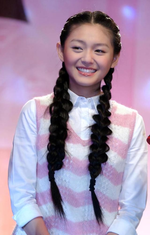 暑假陪兒女旅遊！汪小菲失手「公開11歲小玥兒外貌」照片曝光　粉絲全哭了：「和大S一模一樣...」