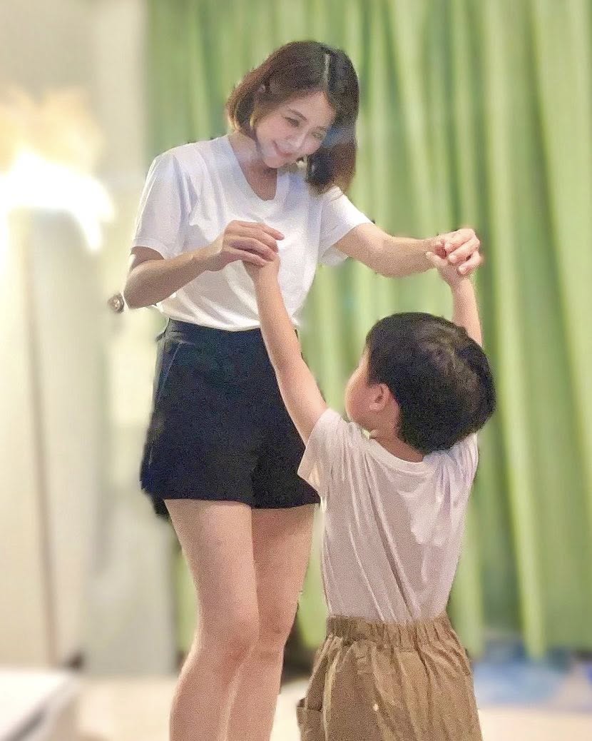 本土劇女星「嫁小6歲星二代」為愛改吃素！7年後崩潰「兒子出現1異常」：住院五天沒得吃