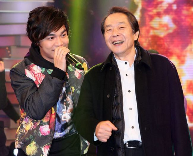 本土劇女星「嫁小6歲星二代」為愛改吃素！7年後崩潰「兒子出現1異常」：住院五天沒得吃
