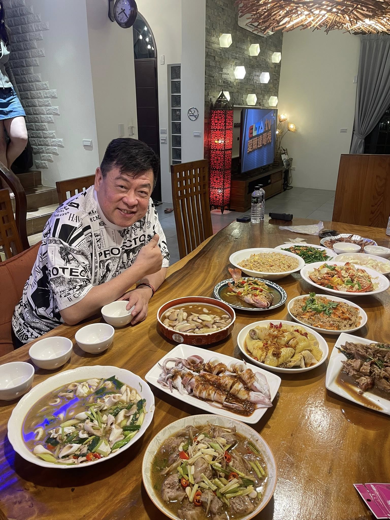 曾罹癌症三期！64歲資深男星「突開刀9小時」病床照曝光　坦言「3億遺產已分好」：想辦法讓我死...