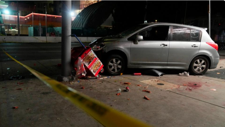 快訊／汽車驚傳衝撞人群「30傷7人命危」！多人倒地昏迷流血「司機肇事原因曝光」