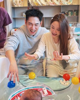 新手爸媽心痛！歐陽妮妮半歲兒「緊急手術」　「哭得撕心裂肺」醫嘆：不能再拖了