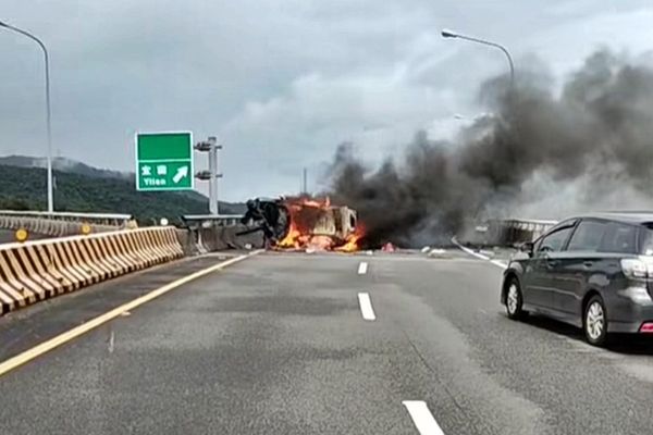 27歲女軍官驚傳身亡！路人淚崩「見一隻手」：我盡力救妳了....