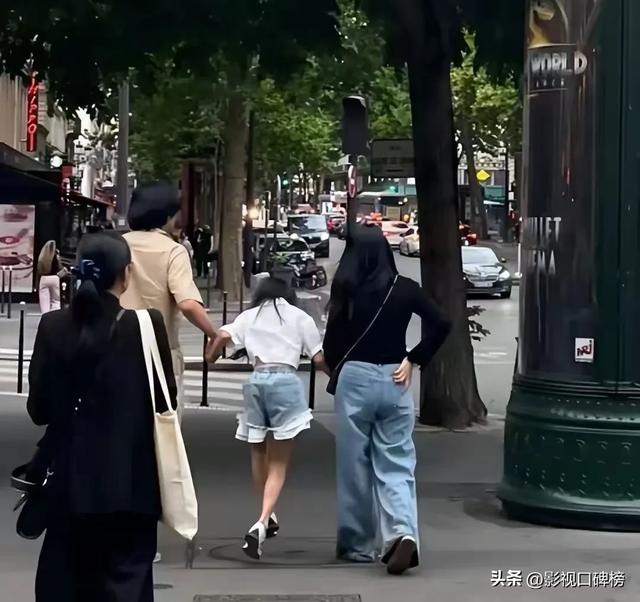 為凍齡每年花幾百萬！台灣不老女神「法國旅遊被偶遇」　浮腫素顏照流出遭酸「濃濃醫美痕跡」