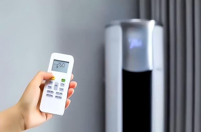 冷氣開錯方式「耗電又容易生病」！　師傅曝「一開機溫度是關鍵」很多人做錯：傷機器又傷荷包