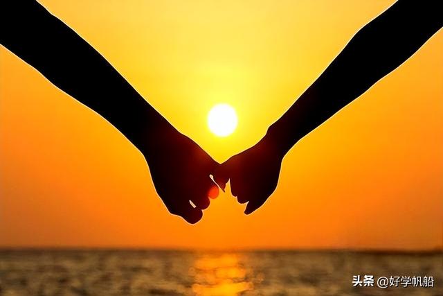 夫妻「最佳年齡差」是多少？不是3歲、也不是5歲...醫生認證「差這歲數都很配」家庭大多幸福❤️
