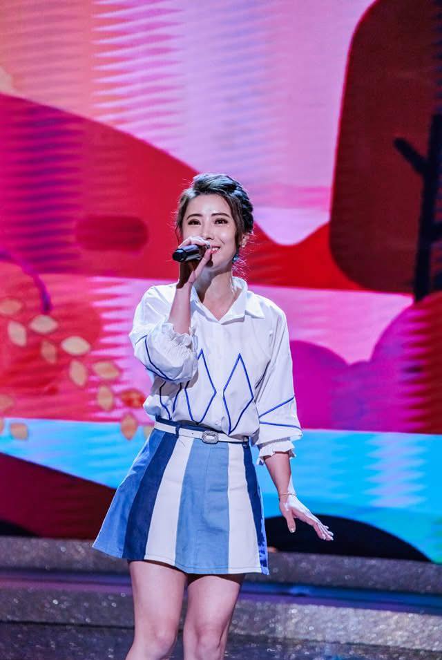 摯愛敗血症病危！本土女歌手鬆口「他裝了葉克膜」　唱一半淚灑舞台「只有手指勉強能動」