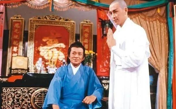 當年紅遍亞洲！大咖老戲骨「竟在台灣路邊擺攤」　眭澔平直擊「敬業討生活」：多多捧場