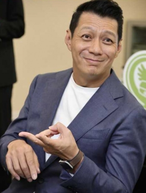 結婚22年！52歲聶雲驚吐「剩自己獨居老人」　為全家人「1年燒500萬」身體出狀況了