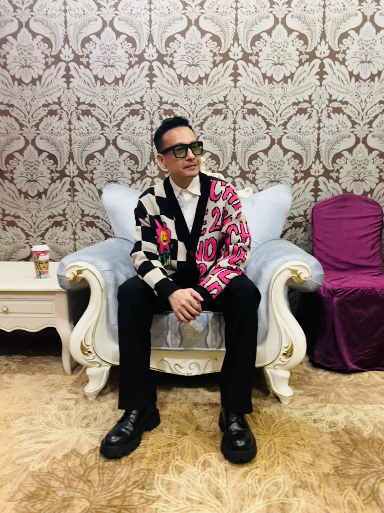 交往2年女友！53歲小鐘「想結婚了」回家見家長　爸爸「突冒一句話」他崩潰：毀了這段感情