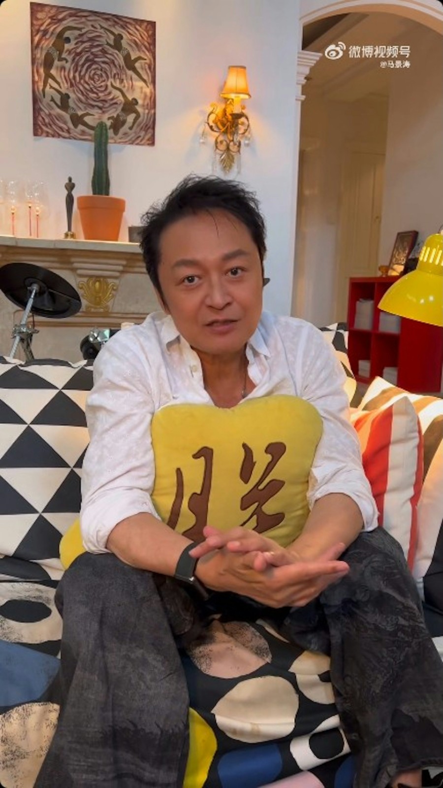 當紅小生變這樣？63歲不敢躺平「離婚養妻小」　拖病體唱跳「被笑像復健操」