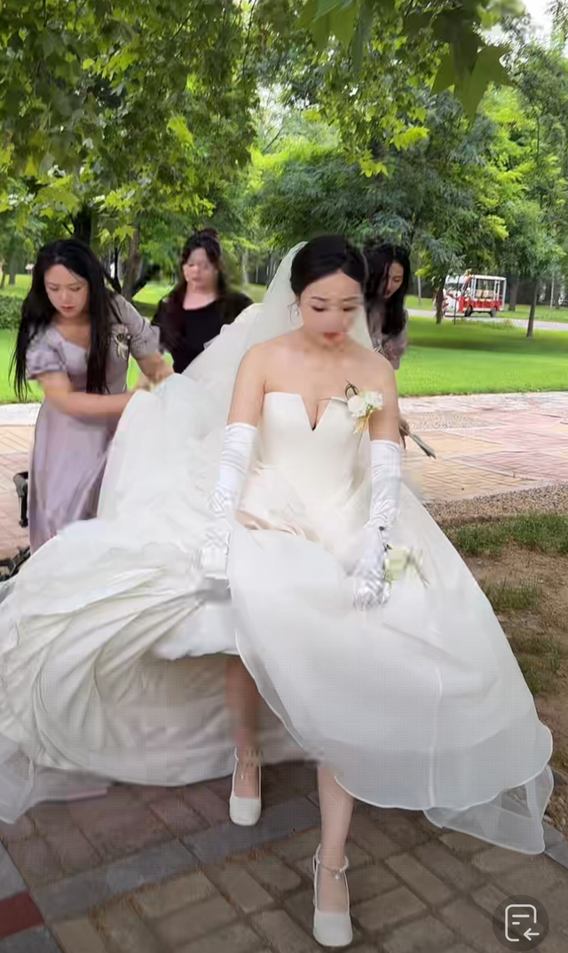 知名女星宣布結婚！堅持不鋪張浪費「搭公車接親」 「新郎身分曝」網讚：太配了