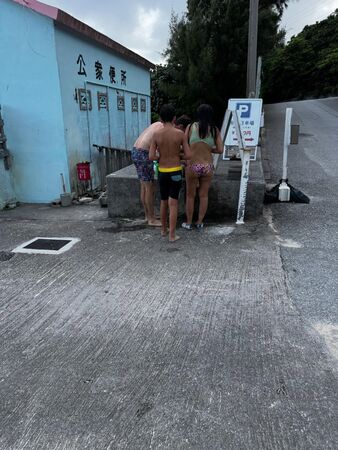 海邊5歲童尖叫出事！中年男立刻救援「竟是台灣52歲男星」：我也是爸爸