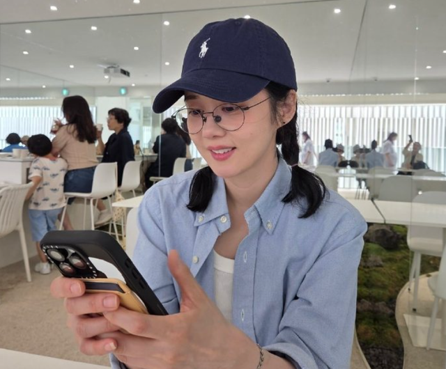 曾因失言遭封殺！44歲童顏女星「凍齡宛若20歲」網友超羨慕　坦承「因為臉過得很苦」揭無奈內幕
