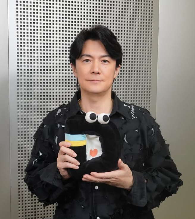 世界遺產級美男！大咖男星「當年閃婚女粉崩潰」股市消失9億　56歲「眼袋明顯變蒼老」近況曝