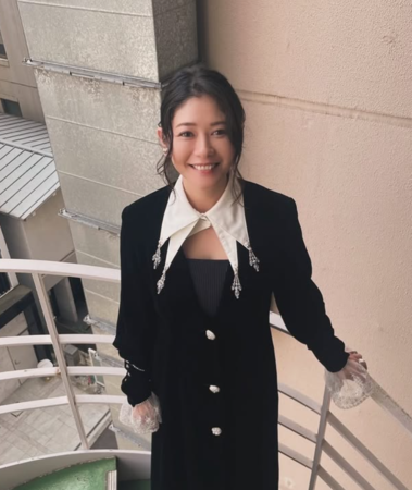 資深女星「宣布懷孕」！孩子爸竟是「小16歲男星」　她羞認同居中：寶寶是奇蹟