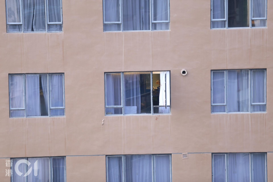 一家四口驚傳「飯店內全數身亡」最小才3歲！警方調查後哽咽：「孩子們生前反抗過...」
