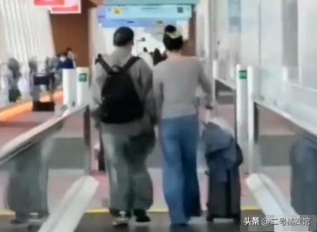 慈眉善目拜佛！56歲王菲戴頭巾「被拍到臉部浮腫」　網驚覺「她面相全變了」：內幕不單純...